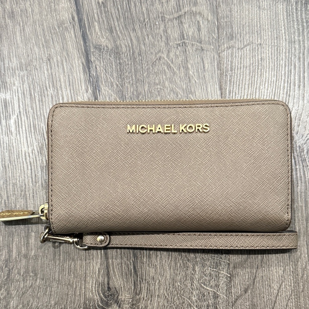 Michael Kors Zippy Wallet Wristlet Tan with Gold Accents